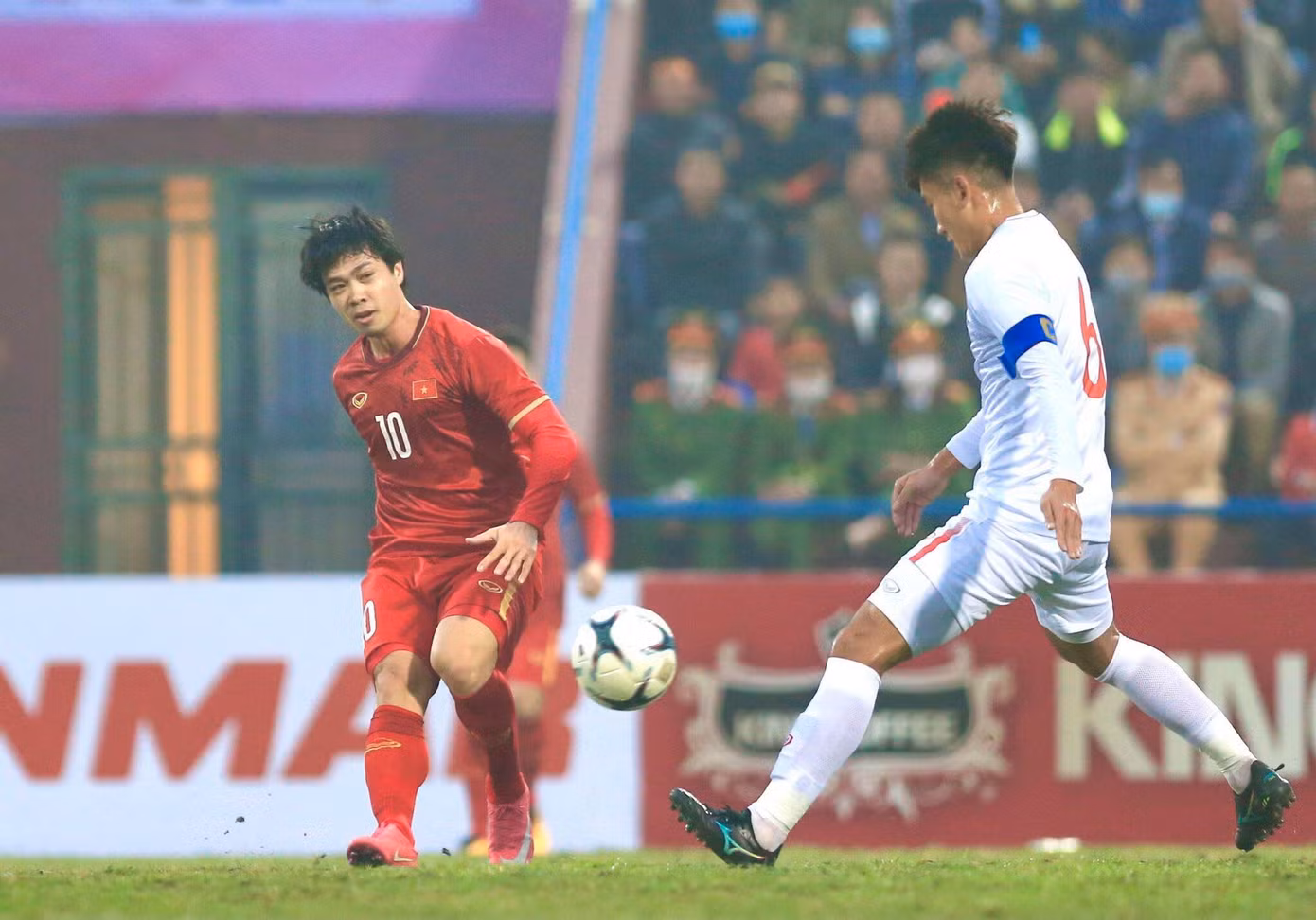 Ông Park muốn V-League trọng dụng cầu thủ trẻ, HLV Văn Sỹ bảo rất khó ảnh 1