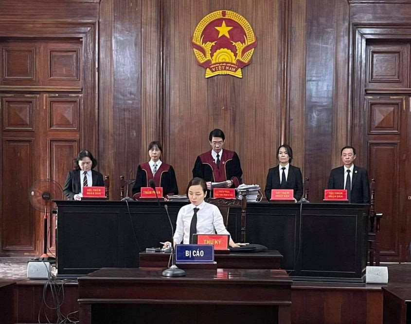 Xét xử vụ mua bán gần 100kg ma túy do chị gái ‘trùm giang hồ’ Dung Hà cầm đầu ảnh 2