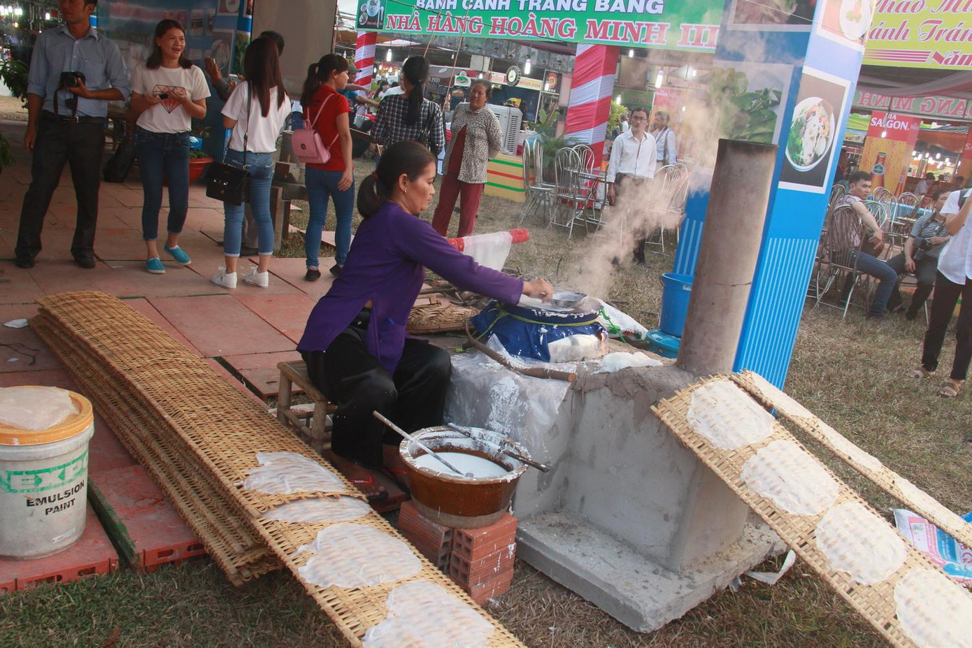 Tôn vinh ‘Nghề làm bánh tráng phơi sương Trảng Bàng - di sản văn hóa phi vật thể’ ảnh 2
