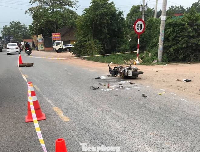 Bị xe tải tông, 3 người trong gia đình thương vong ảnh 1