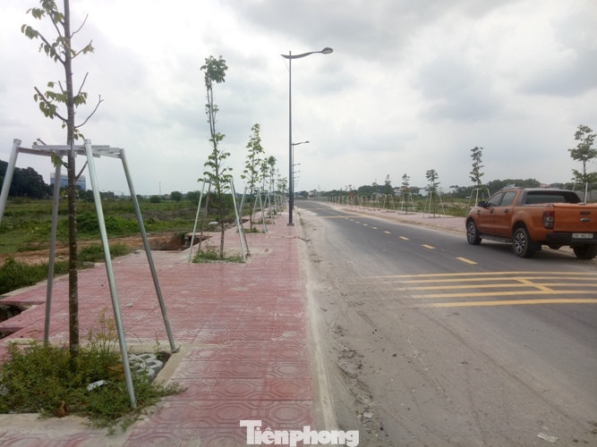 Con đường ‘tơ lụa’ trị giá tiền tỷ vừa xây xong đã lở ảnh 1