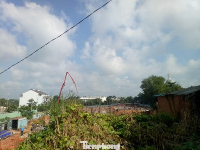 ‘Siêu dự án’ Bình Dương: Nội bộ lôi nhau ra tòa, 'cò' rao bán rầm rộ ảnh 2