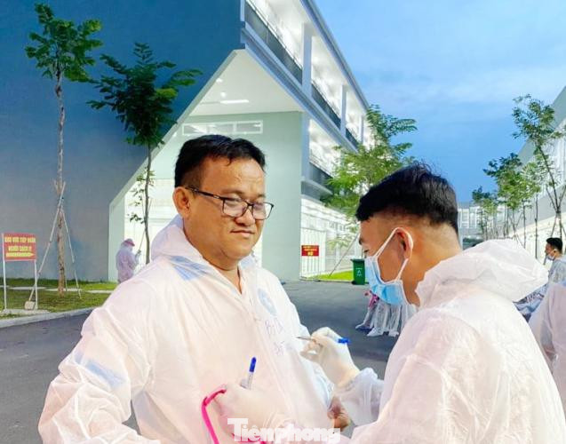 Điều hàng chục người khỏe mạnh vào chăm 53 trẻ sơ sinh từ Hàn Quốc về phải cách ly ảnh 1