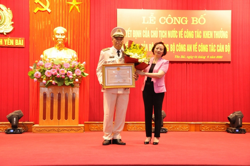 Đại tá Đặng Hồng Đức giữ chức vụ Giám đốc Công an tỉnh Yên Bái ảnh 1