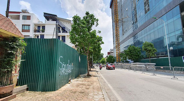 Nhà riêng lẻ 4 tầng hầm ở Hà Nội: Viện dẫn một đằng, cấp phép một nẻo? ảnh 3