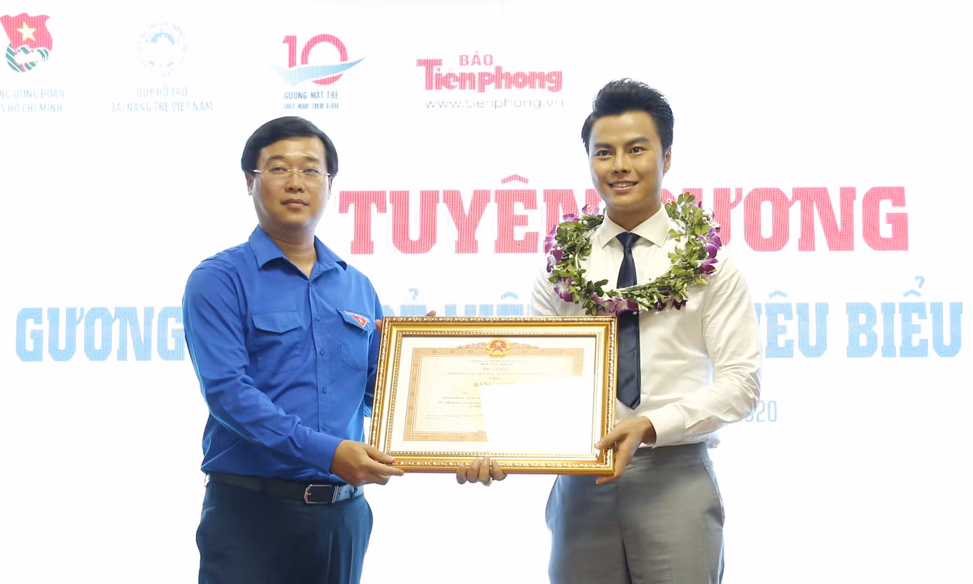 Toàn cảnh lễ tuyên dương Gương mặt trẻ Việt Nam tiêu biểu năm 2019 ảnh 14