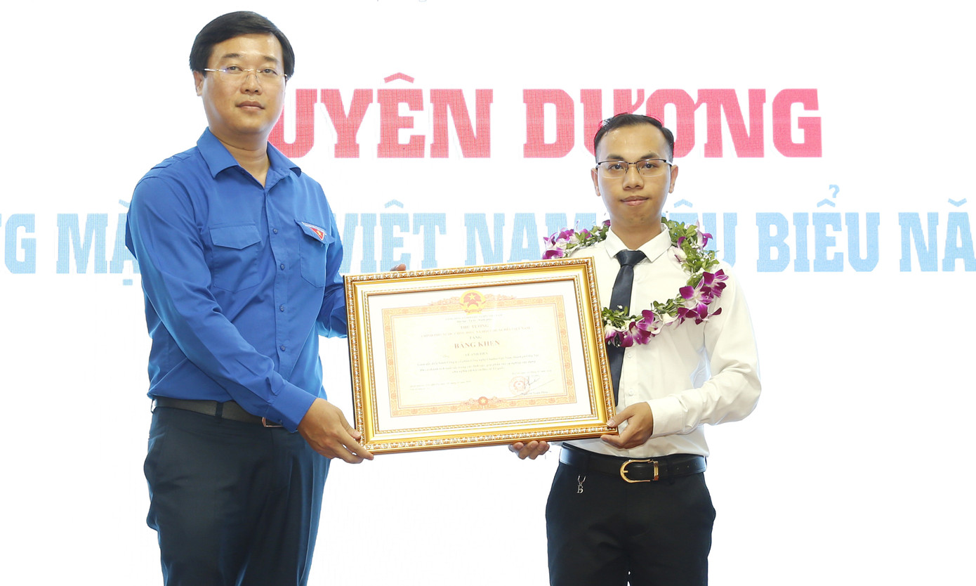 Toàn cảnh lễ tuyên dương Gương mặt trẻ Việt Nam tiêu biểu năm 2019 ảnh 11