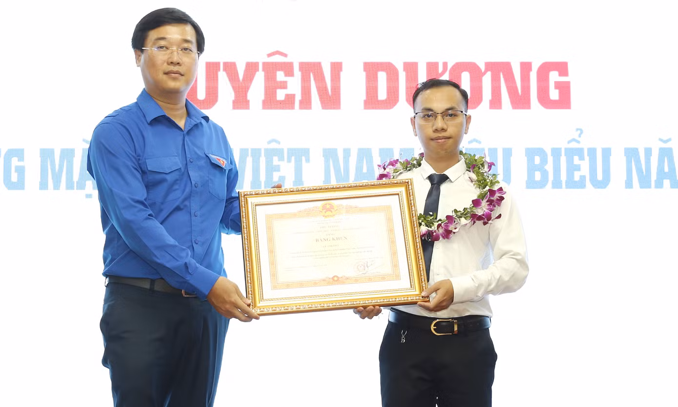 Toàn cảnh lễ tuyên dương Gương mặt trẻ Việt Nam tiêu biểu năm 2019 ảnh 11