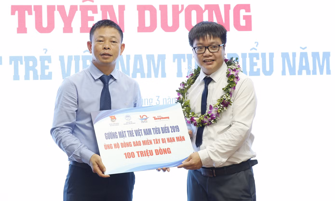 Toàn cảnh lễ tuyên dương Gương mặt trẻ Việt Nam tiêu biểu năm 2019 ảnh 17
