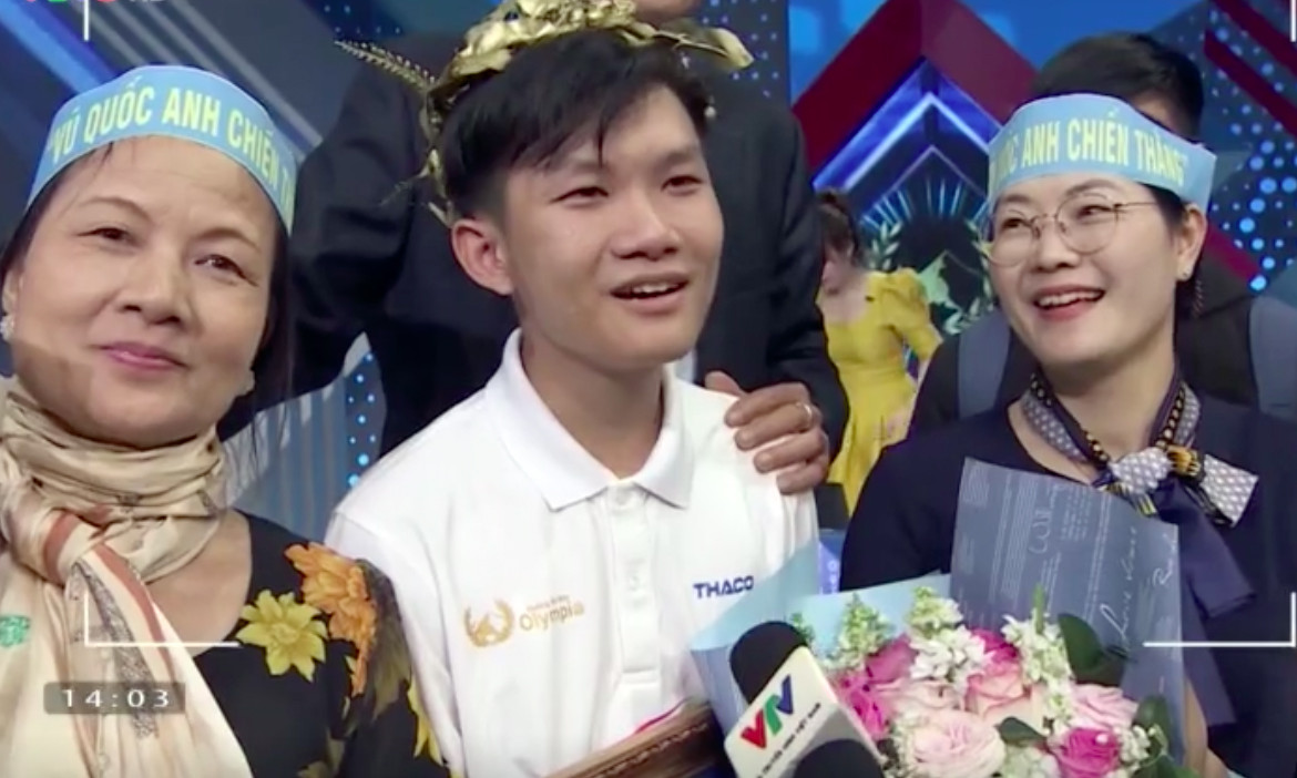 Nam sinh giành vé chung kết năm Đường lên đỉnh Olympia với số điểm 300 ảnh 2