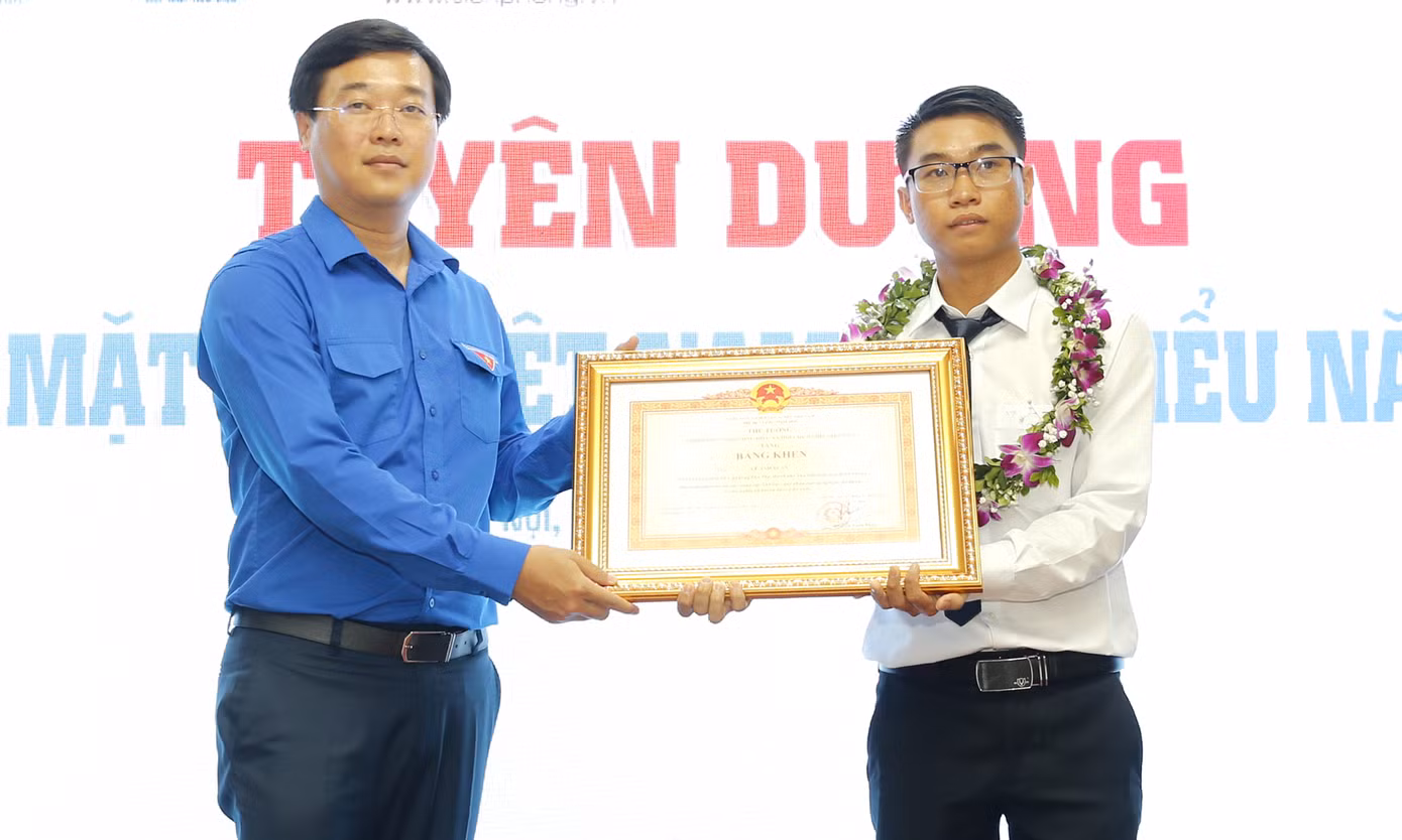 Toàn cảnh lễ tuyên dương Gương mặt trẻ Việt Nam tiêu biểu năm 2019 ảnh 12