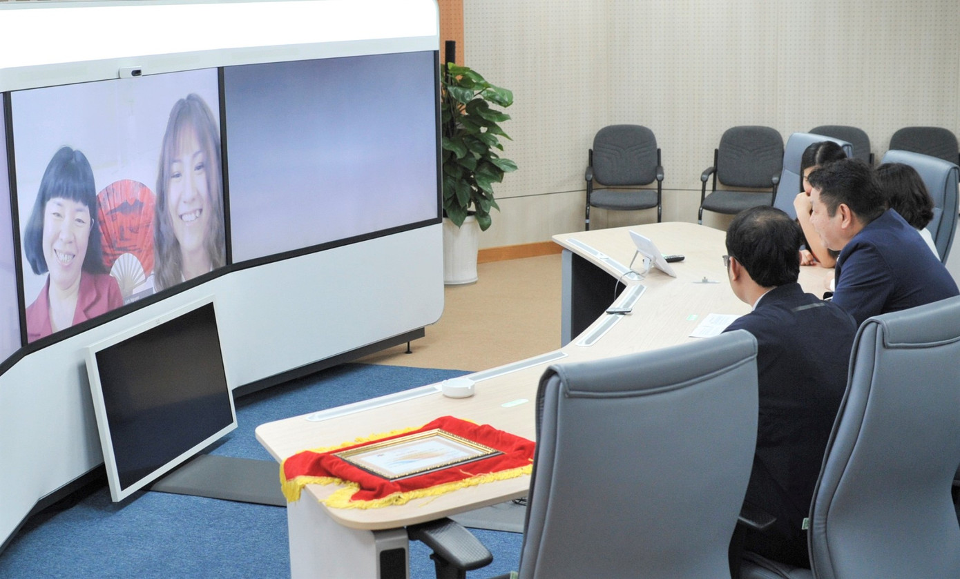 Nghỉ dịch, nữ sinh 17 tuổi lập kỷ lục hoàn thành chứng chỉ học tập ảnh 3