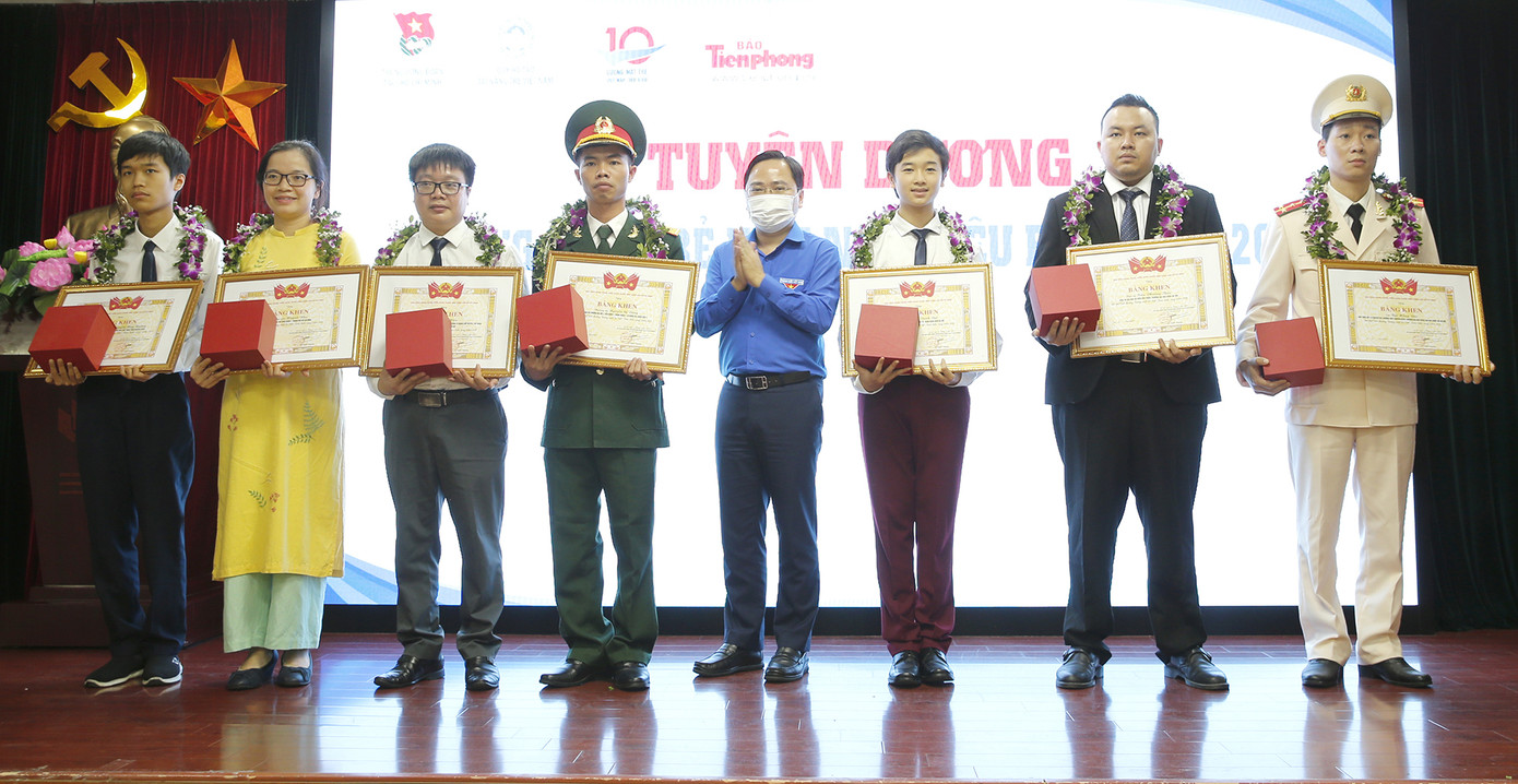 Toàn cảnh lễ tuyên dương Gương mặt trẻ Việt Nam tiêu biểu năm 2019 ảnh 15