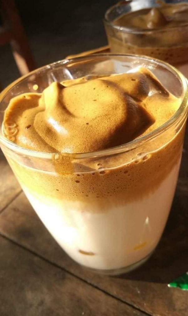 Bắt “trend” ngay công thức làm ly cà phê Dalgona đang gây sốt giới trẻ châu Á ảnh 3