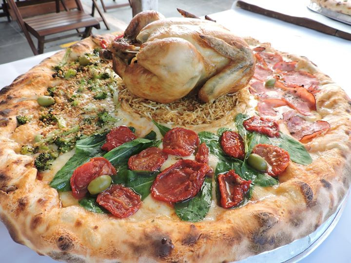 Những chiếc pizza “tưởng không lạ” mà “lạ không tưởng“, thách bạn dám ăn! ảnh 3