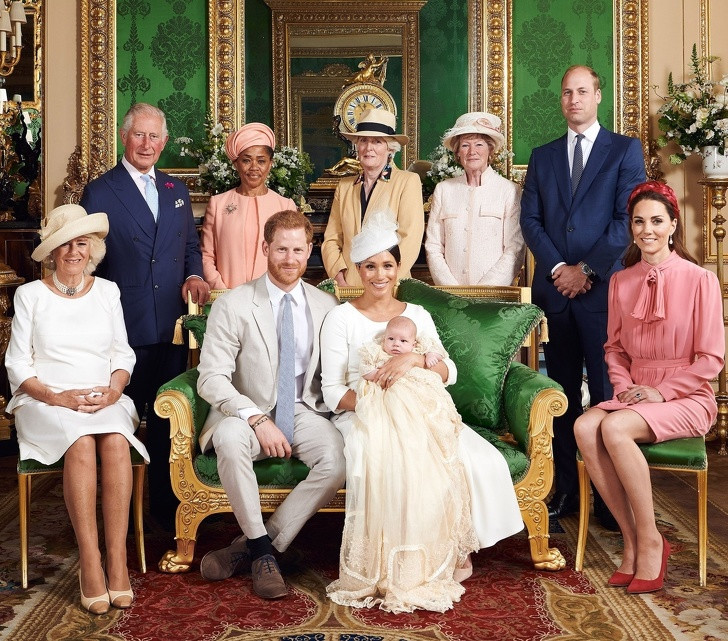 Archie - bé trai siêu đáng yêu của Hoàng tử Harry và Công nương Meghan sắp tròn 1 tuổi! ảnh 6