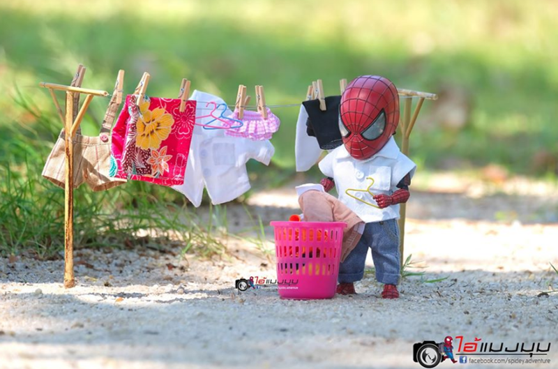 Việc nhà có anh phiên bản Người Nhện siêu dễ thương ảnh 3