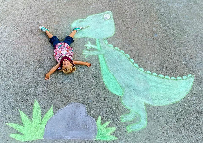 Ai bảo không được đi du lịch là không thể “sống ảo“? Hãy kiếm ngay một viên phấn! ảnh 6