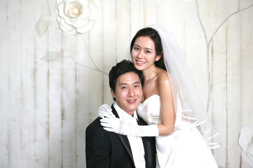 Dù chưa kết hôn nhưng Son Ye Jin đã nhiều lần mặc váy cưới khiến fan xuýt xoa vì quá đẹp ảnh 6