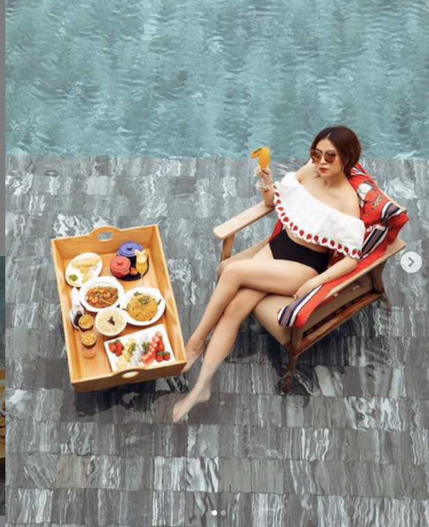 Trên bàn có hai phần ăn Lộ ảnh Chi Dân - Lan Ngọc bên nhau, showbiz Việt còn bao nhiêu cặp đang bí mật hẹn hò? ảnh 6