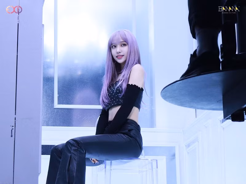 Rosé nhập hội mỹ nhân yêu màu tím, “đọ sắc” cùng dàn idol trong màu tóc xinh hết nấc này ảnh 19