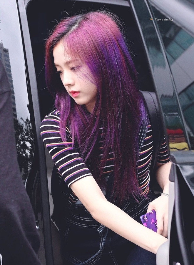 Rosé nhập hội mỹ nhân yêu màu tím, “đọ sắc” cùng dàn idol trong màu tóc xinh hết nấc này ảnh 4