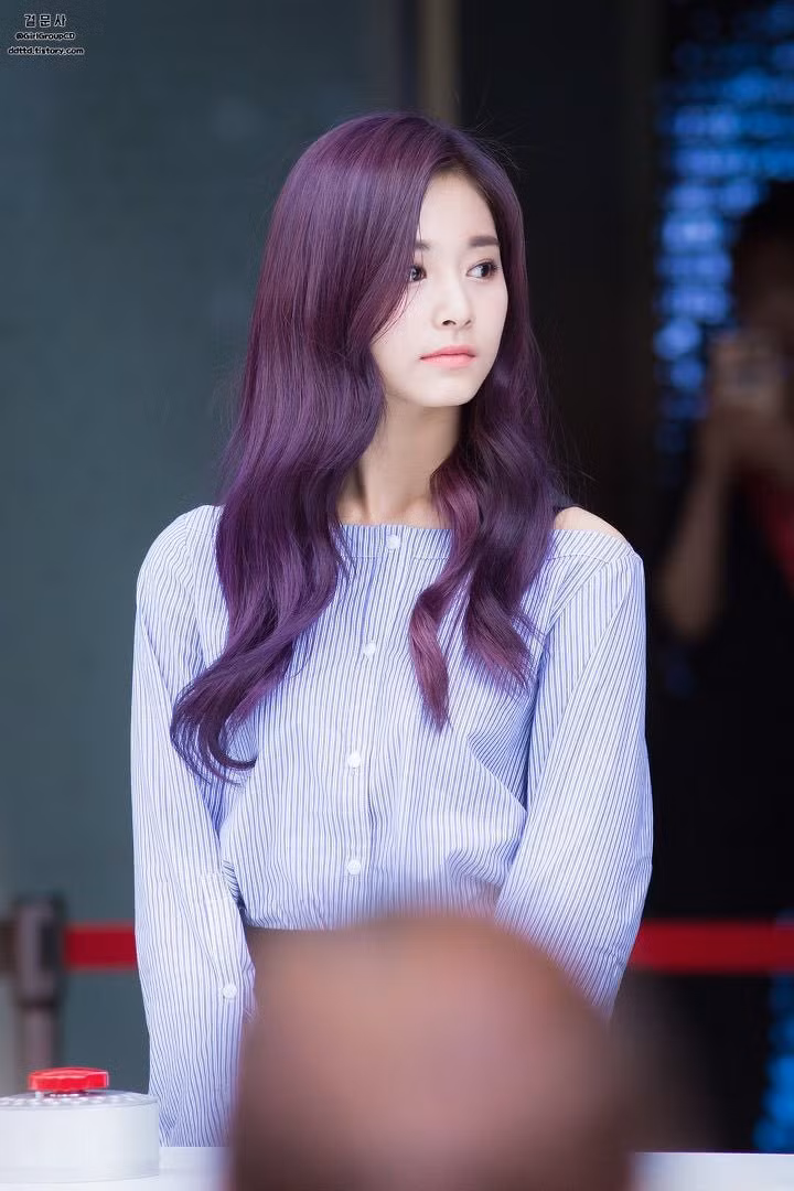 Rosé nhập hội mỹ nhân yêu màu tím, “đọ sắc” cùng dàn idol trong màu tóc xinh hết nấc này ảnh 8