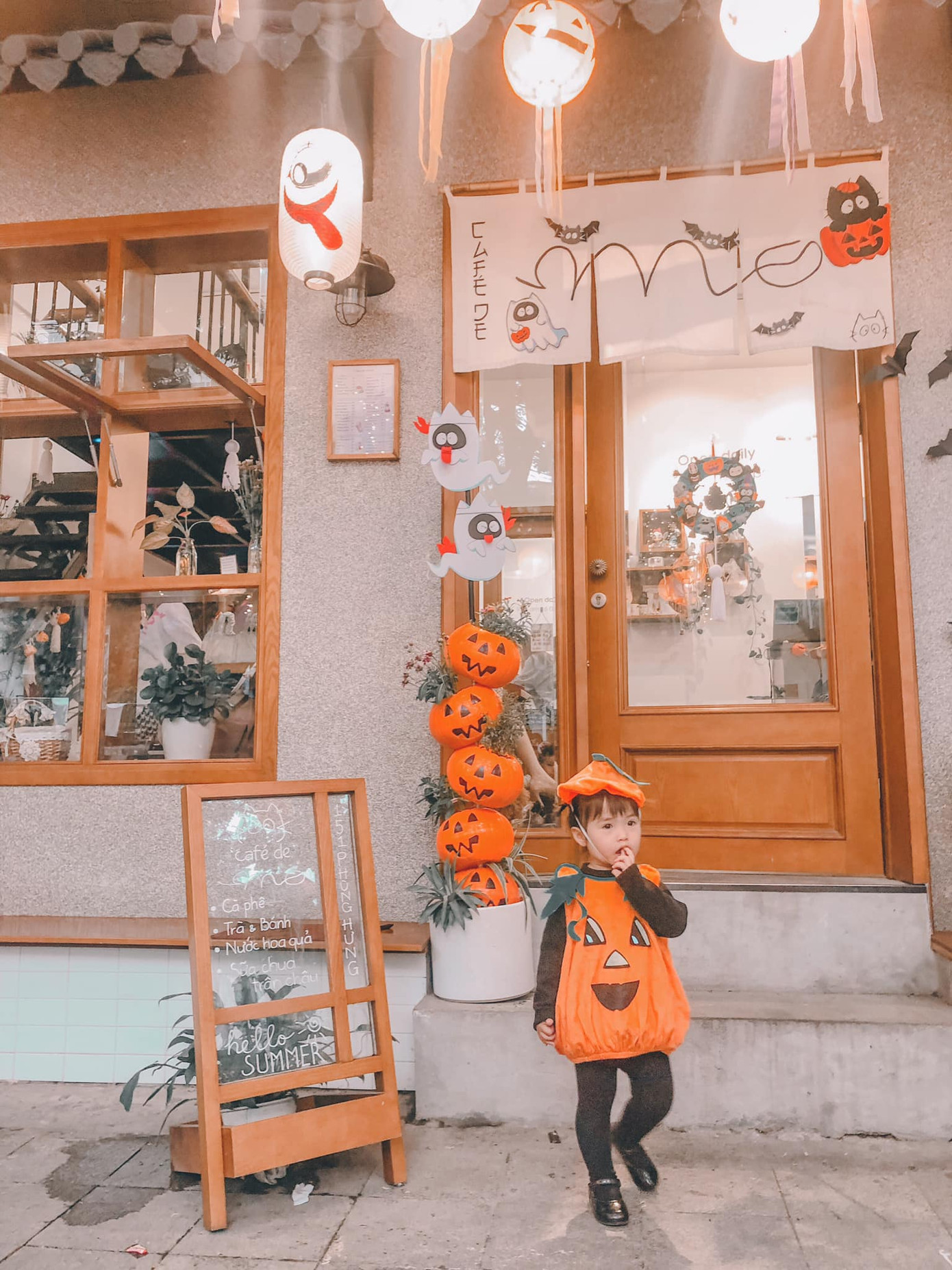 Đi đâu để cảm thấy “rùng hết cả mình” trong dịp lễ hội Halloween tại Hà Nội? ảnh 7