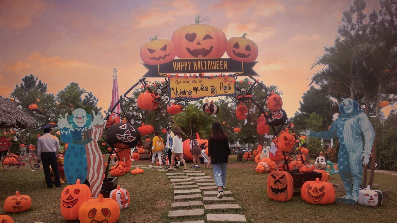 Các làng nghề truyền thống bỗng thu bé lại tại triển lãm “Đà Nẵng tui - Nghệ Exhibition” ảnh 7