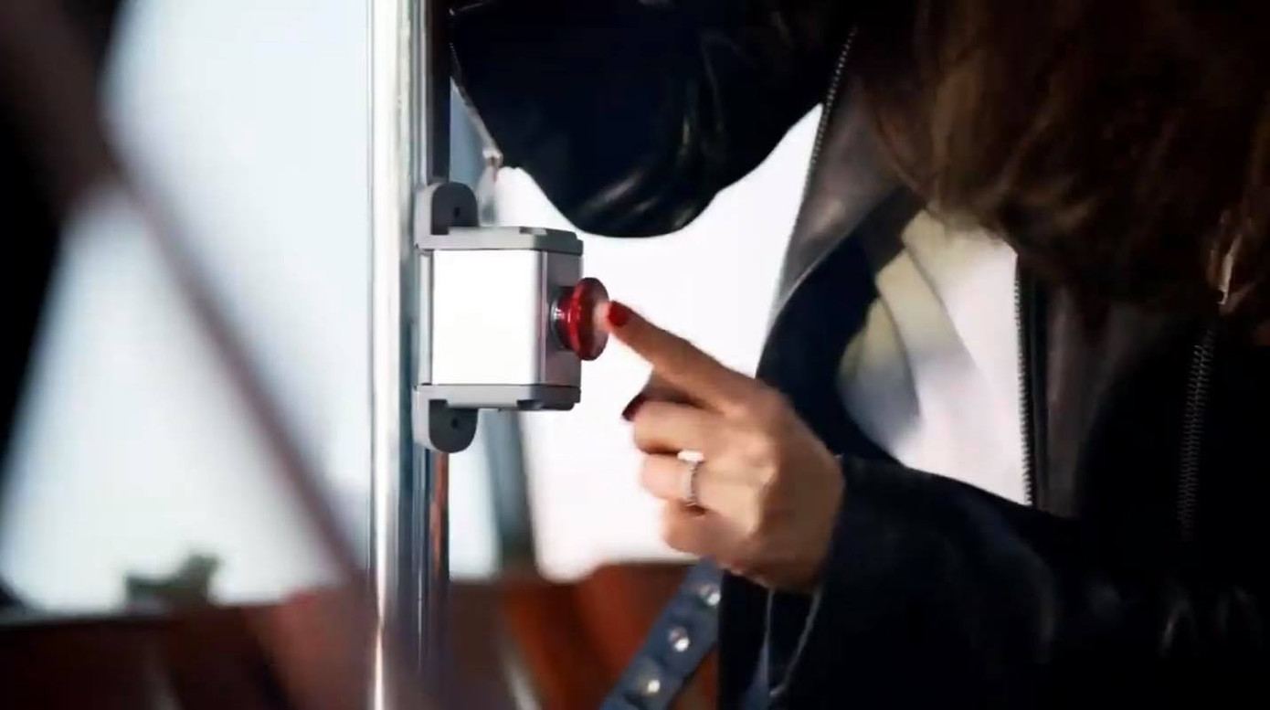 Cư dân mạng “đào” lại CF gần đây của Jessica, nhiều chi tiết được cho là “đá xoáy” SNSD ảnh 4