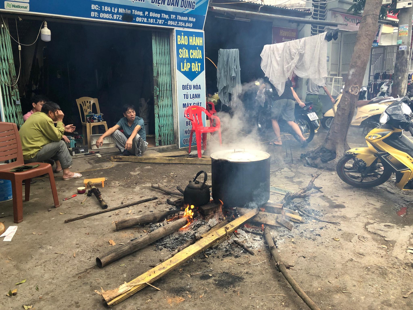 Nồi bánh chưng Tết tự nấu - nỗ lực gìn giữ ngày càng khó khăn ảnh 5
