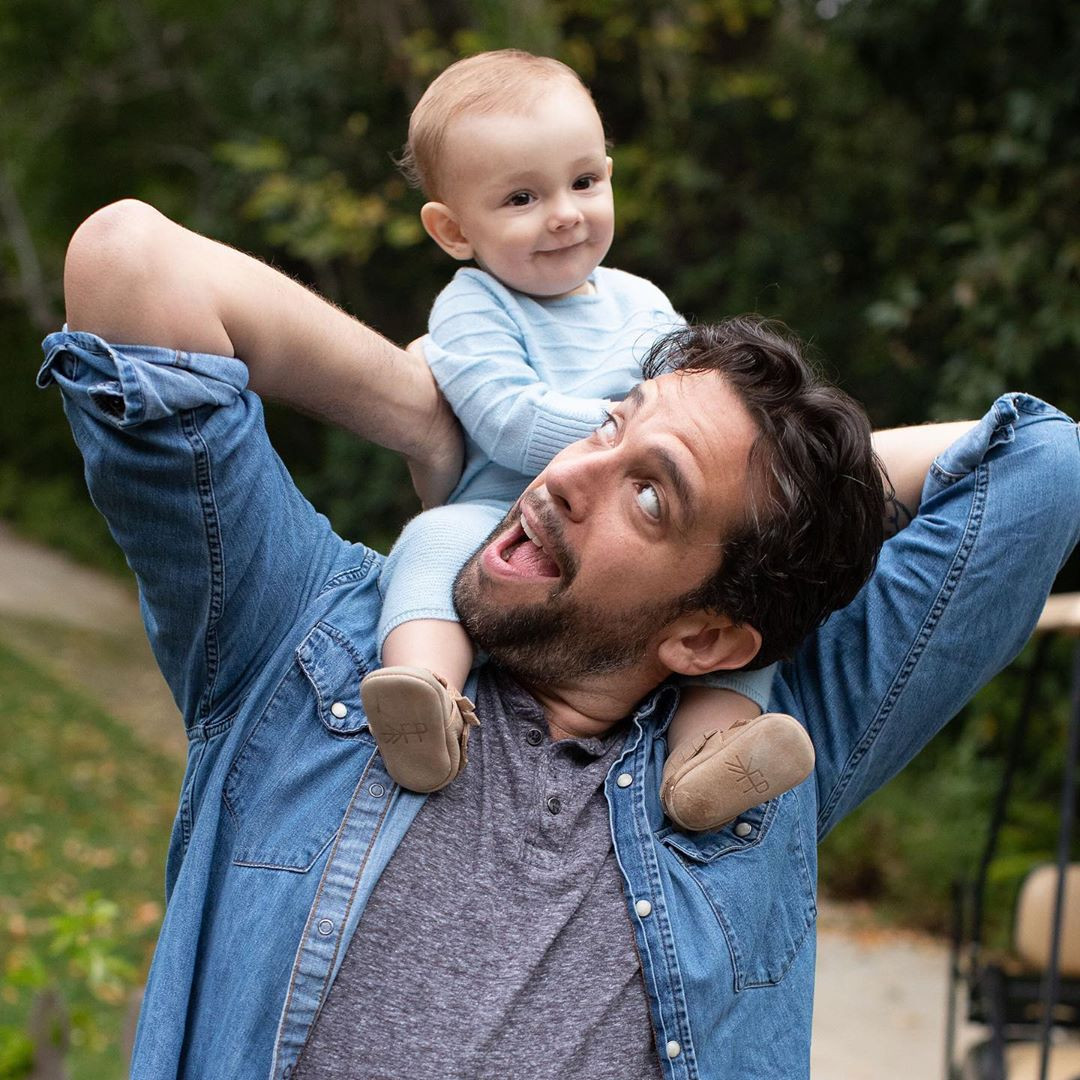 Ngôi sao Broadway Nick Cordero phải cắt chân vì COVID-19 ảnh 1