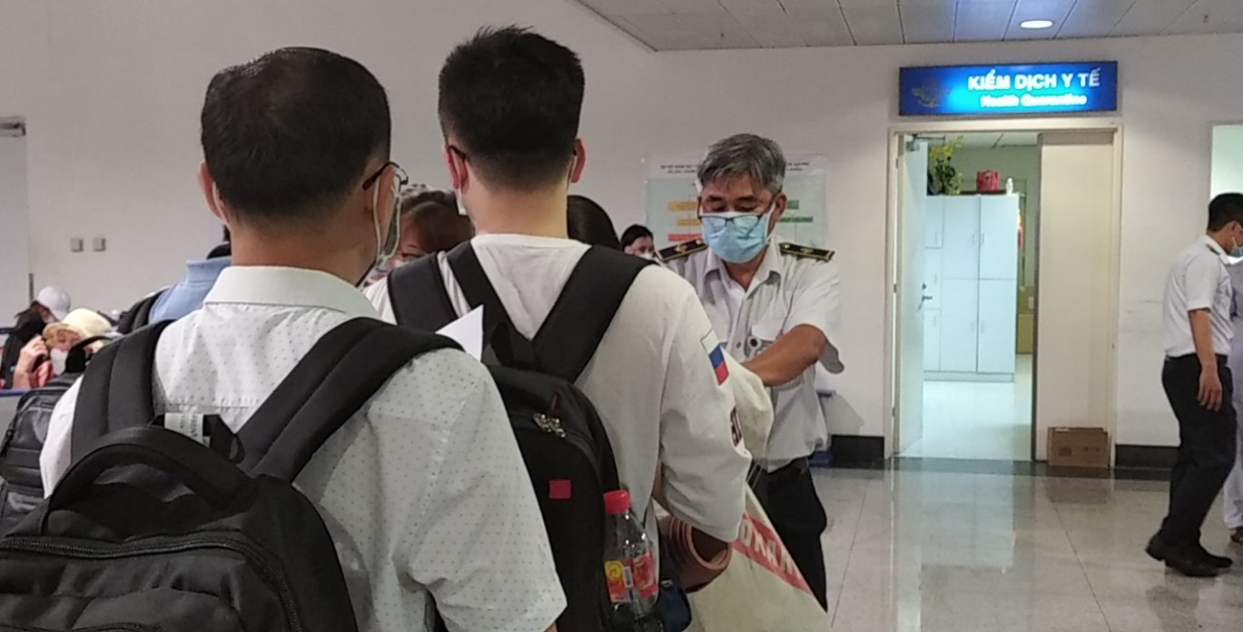 TPHCM đã đón gần 7.000 người trở về từ Hàn Quốc ảnh 2