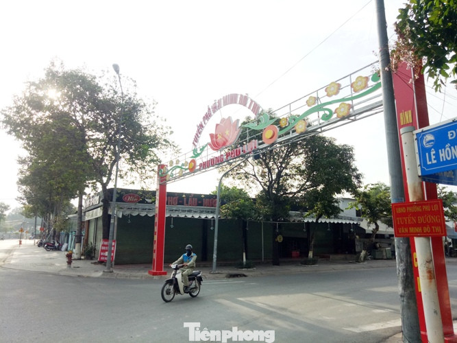 Bình Dương: Quán sá kín cổng, đường vẫn vắng sau 15 ngày cách ly xã hội ảnh 5