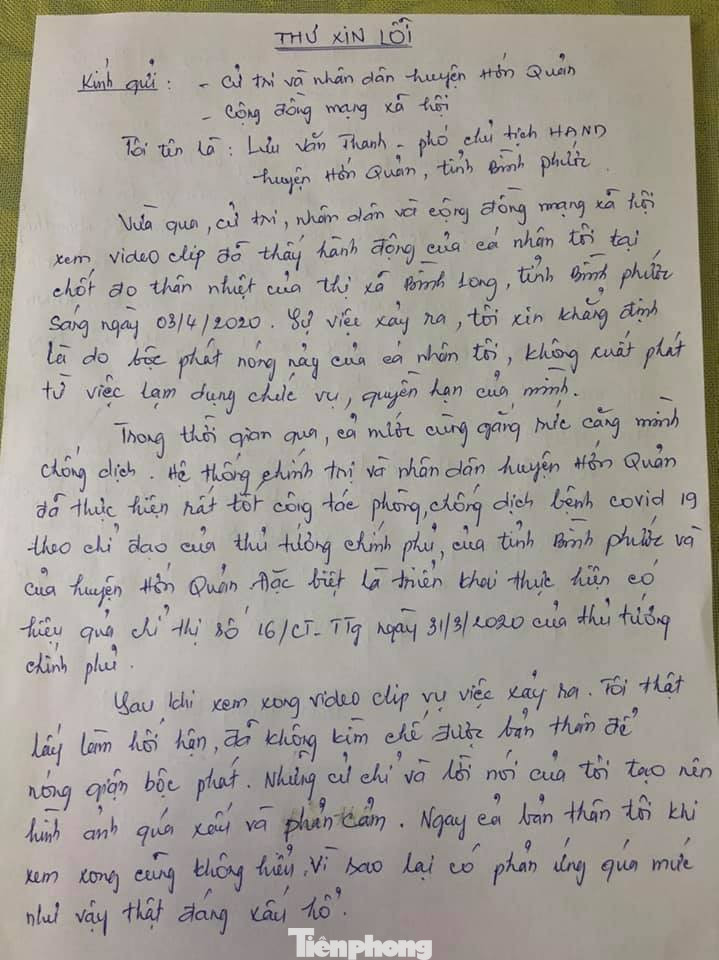 Họp HĐND xem xét đơn từ chức của lãnh đạo huyện chống kiểm dịch ảnh 3