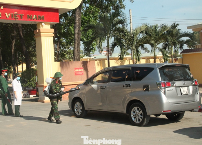 Rời nơi cách ly, cô gái Hàn Quốc nói ‘em lỡ yêu chú bộ đội mất rồi’ ảnh 3