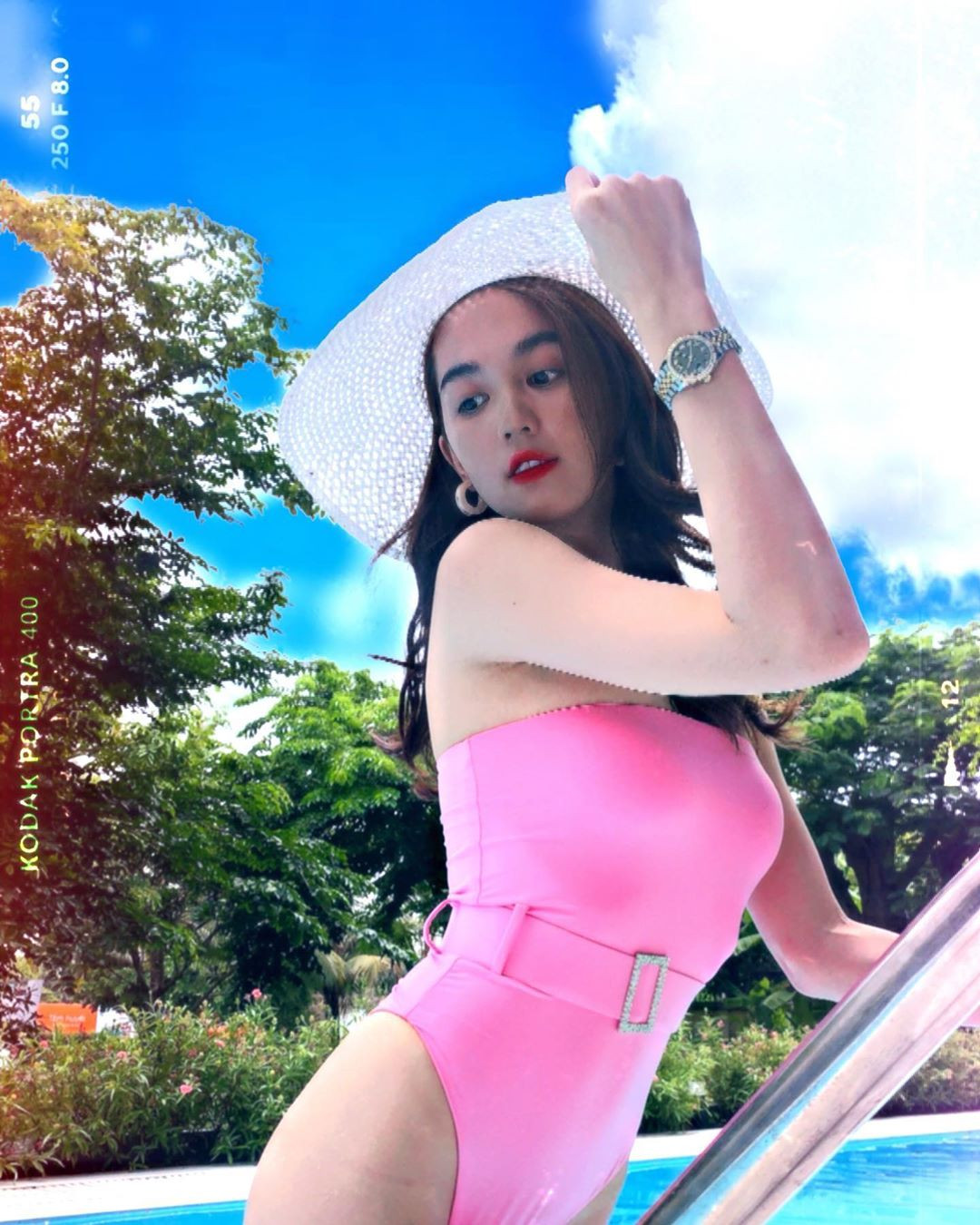 Ngọc Trinh khoe vòng 3 nóng bỏng ảnh 9