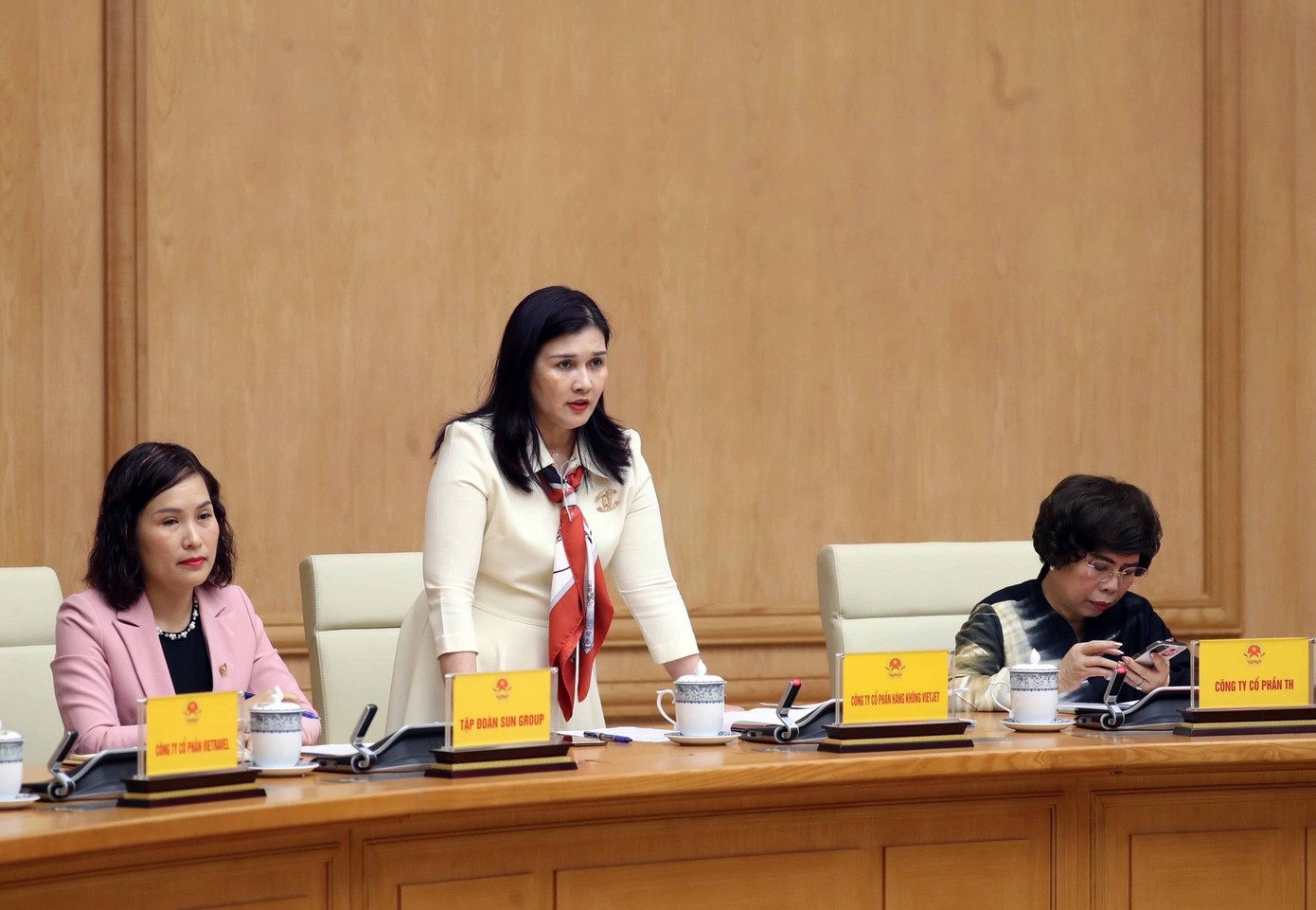 Đại diện tập đoàn kinh tế tư nhân phát biểu tại cuộc làm việc Thủ tướng Nguyễn Xuân Phúc: Khó khăn gấp đôi, chúng ta cố gắng gấp ba ảnh 1