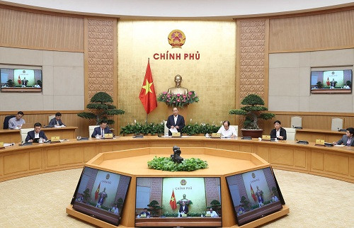 Thủ tướng Nguyễn Xuân Phúc phát biểu tại cuộc làm việc Thủ tướng Nguyễn Xuân Phúc: Khó khăn gấp đôi, chúng ta cố gắng gấp ba ảnh 3