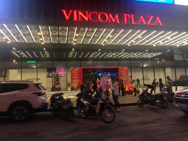 Ngược xuôi đêm giao thừa ở TP Thanh Hoá ảnh 9