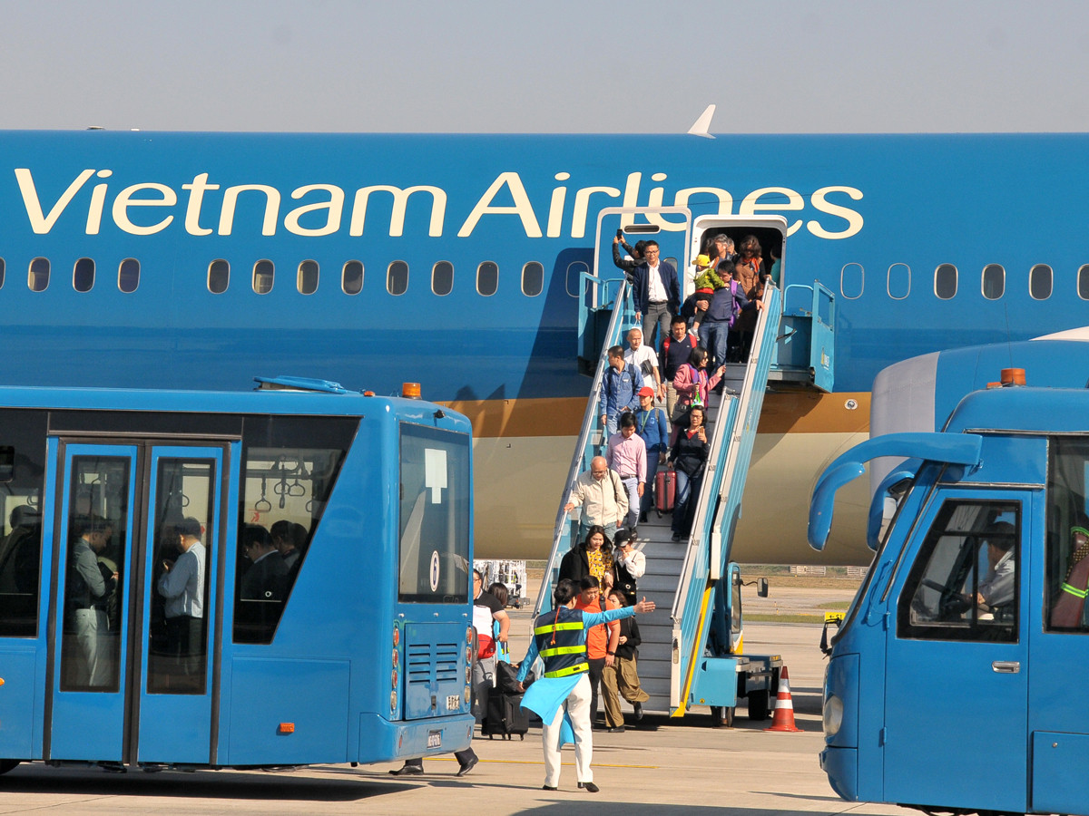 Chuyến bay thứ 900.000 trong năm 2019 hạ cánh xuống Nội Bài ảnh 6