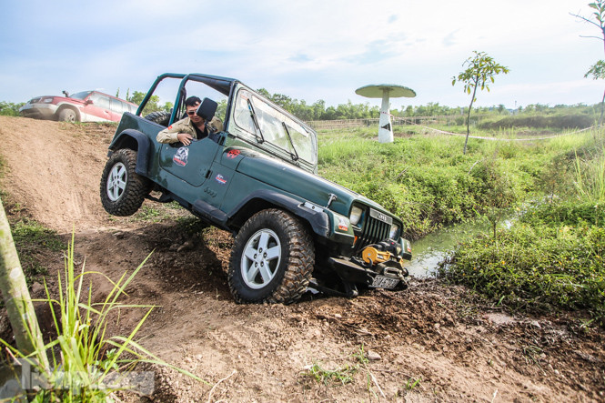 Cận cảnh đường đua xe địa hình đầu tiên ở Hà Nội ảnh 9