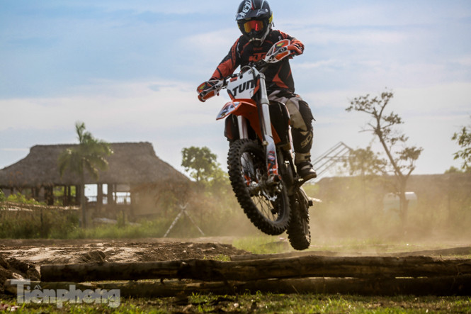 Cận cảnh đường đua xe địa hình đầu tiên ở Hà Nội ảnh 3