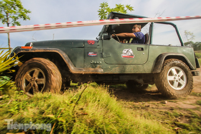 Cận cảnh đường đua xe địa hình đầu tiên ở Hà Nội ảnh 10