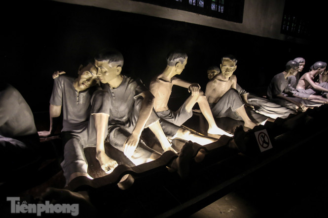 Trải nghiệm đêm tại Di tích Nhà tù Hỏa Lò ảnh 4