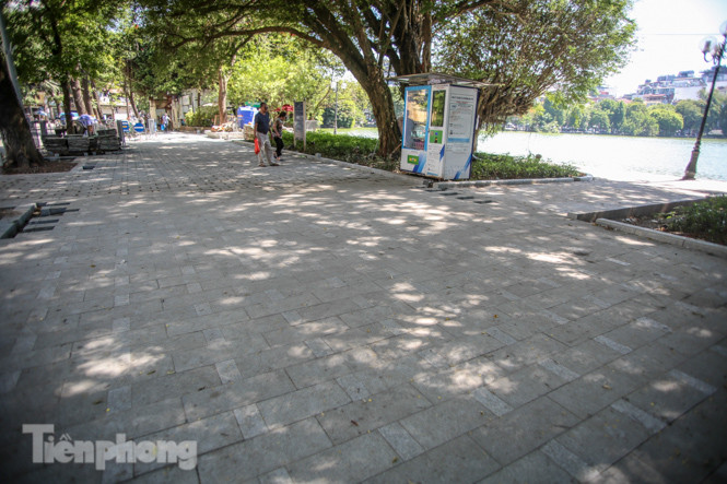 Diện mạo Hồ Gươm ra sao sau khi kè bê tông trường tồn, lát đá hoa cương? ảnh 5
