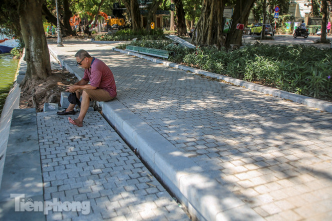 Diện mạo Hồ Gươm ra sao sau khi kè bê tông trường tồn, lát đá hoa cương? ảnh 8