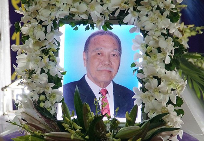 Gia đình, đồng nghiệp tiễn biệt nhạc sĩ Trần Quang Lộc ảnh 1