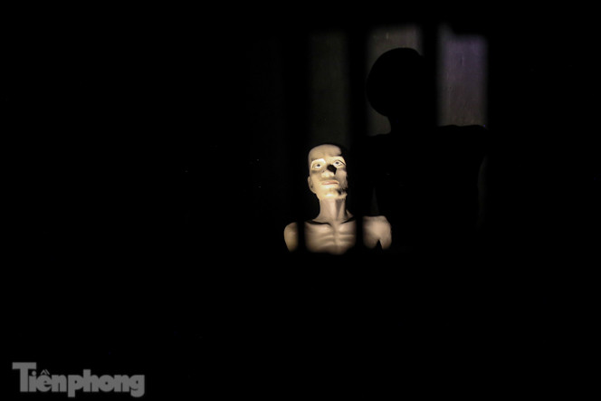 Trải nghiệm đêm tại Di tích Nhà tù Hỏa Lò ảnh 5