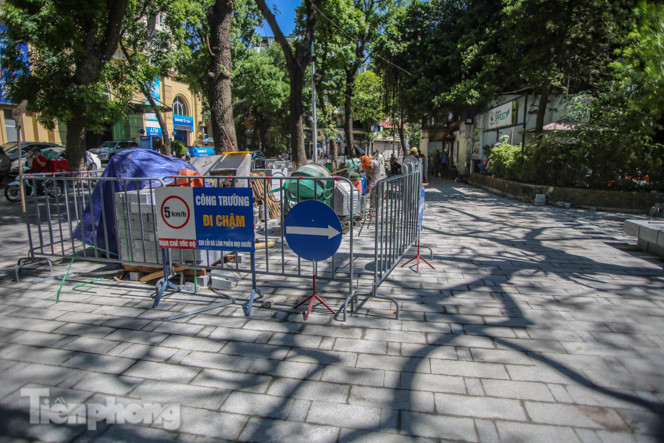 Diện mạo Hồ Gươm ra sao sau khi kè bê tông trường tồn, lát đá hoa cương? ảnh 15